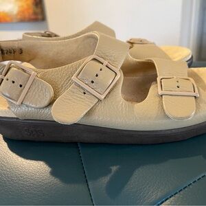 Women’s SAS sandal tan size 7